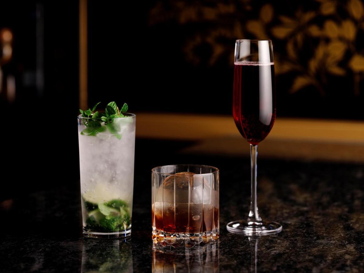 The Hotel Sanraku Kanazawa 21Th December 2022 Open Exteriér fotografie A selection of cocktails